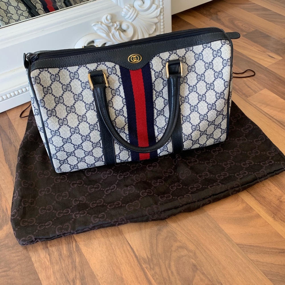 SOLD 🚫 Gucci Navy Boston Speedy Monogram Handbag - Picture 1 of 8